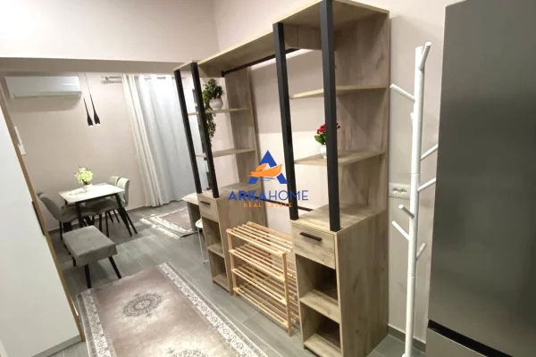 Shtepi me qera Apartament ne Tirane, 1+1, Mobilimi E mobiluar, Pagesa 850  Euro.