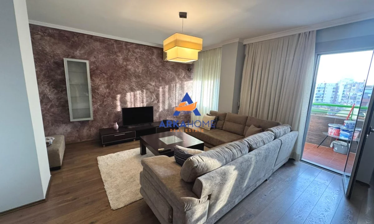 Shtepi me qera Apartament ne Tirane, 2+1, Mobilimi E mobiluar, Pagesa 800  Euro.