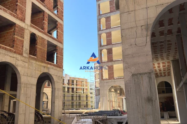 Apartment for sale in Saranda 1+1, Emty