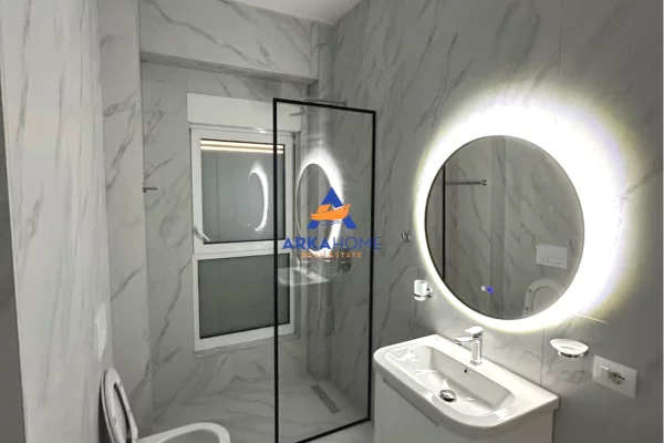 Shtepi ne shitje Apartament ne Tirane, 1+1, Mobilimi E mobiluar, Pagesa 124,217  Euro.