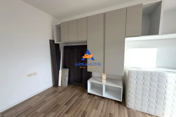 Penthouse (panoramic top floor) for sale in Vlora 2+1, Furnished