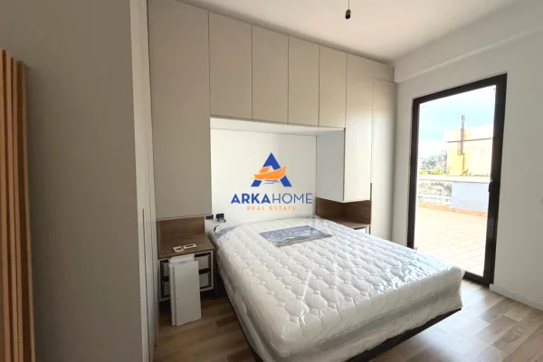 Penthouse (panoramic top floor) for sale in Vlora 2+1, Furnished