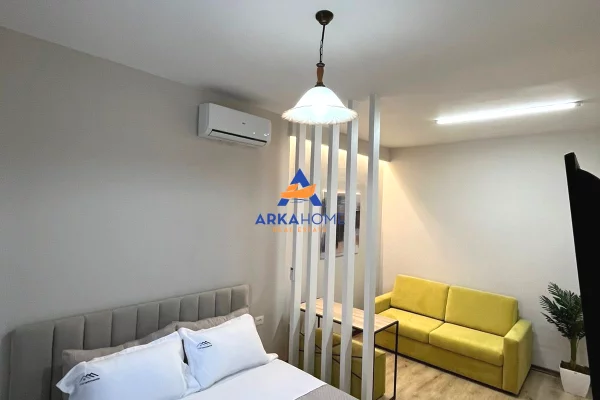 Shtepi ne shitje Apartament ne Tirane, Garsoniere, Mobilimi E mobiluar, Pagesa 130,000  Euro.