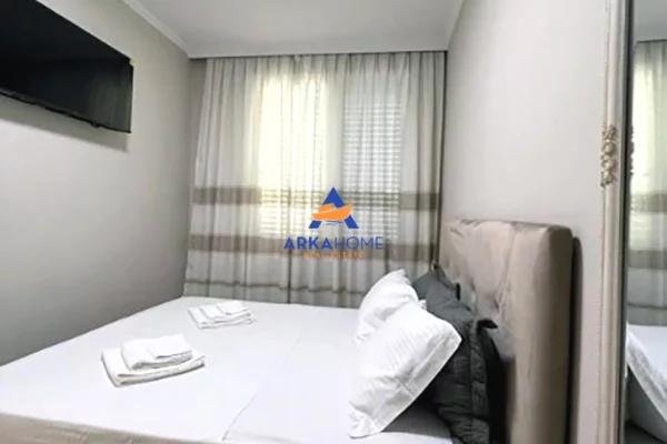 Shtepi me qera Apartament ne Tirane, 1+1, Mobilimi E mobiluar, Pagesa 870  Euro.