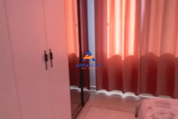 Shtepi me qera Apartament ne Tirane, 2+1, Mobilimi E mobiluar, Pagesa 523  Euro.