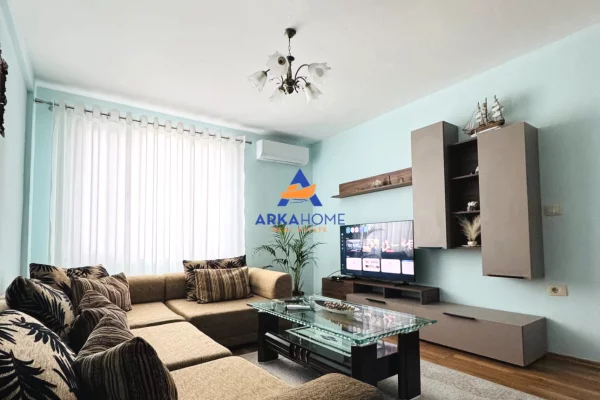 JEPET APARTAMENT ME QERA 1+1+BALLKON "RRUGA GJIK KUQALI" 70000 LEKE