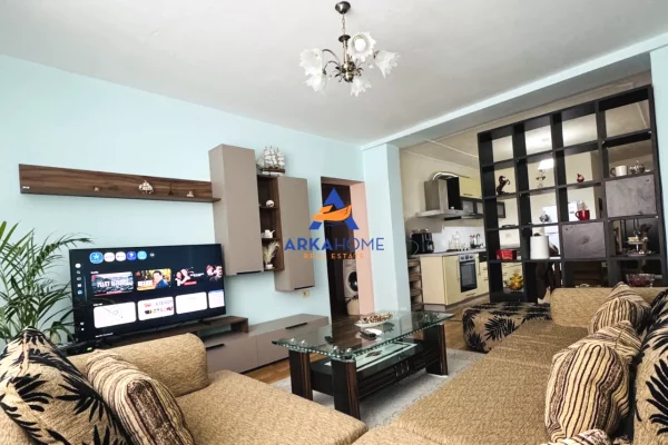 Shtepi me qera Apartament ne Tirane, 1+1, Mobilimi E mobiluar, Pagesa 732  Euro.