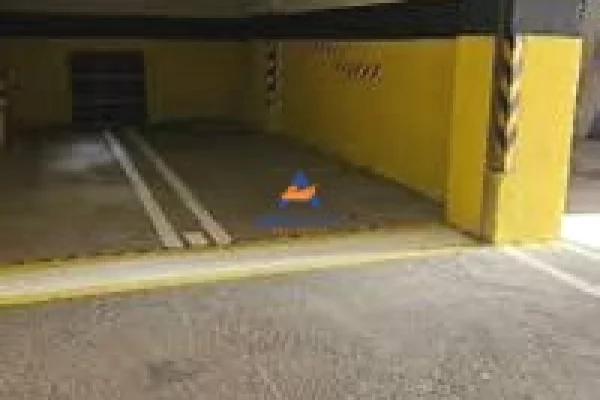 Business Property in Sale 4+1 in Tirana - 3,500 Euro