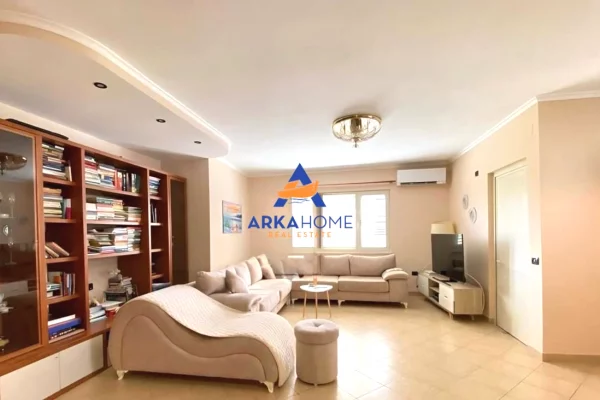 JEPET APARTAMENT ME QERA 2+1+BALLKON "DIGA E LIQENIT" 80.000 LEKE