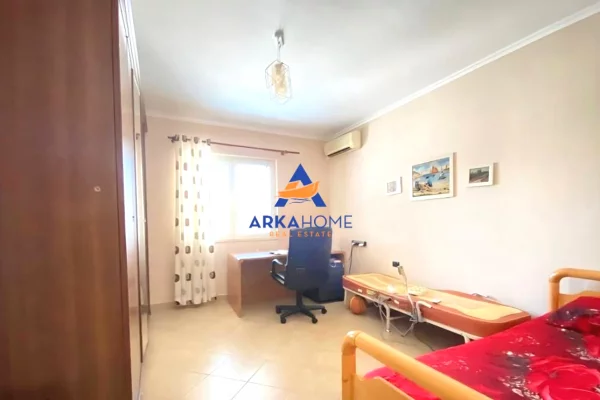 Shtepi me qera Apartament ne Tirane, 2+1, Mobilimi E mobiluar, Pagesa 836  Euro.