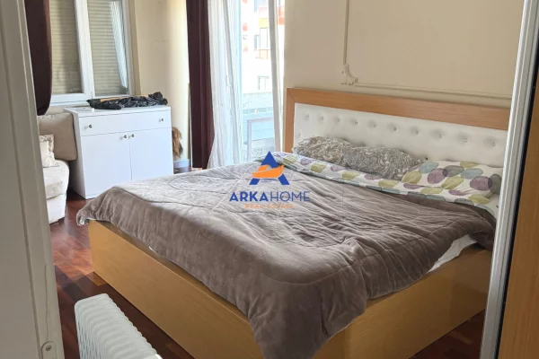 Shtepi ne shitje Apartament ne Tirane, 2+1, Mobilimi E mobiluar, Pagesa 1,600,000  Euro.