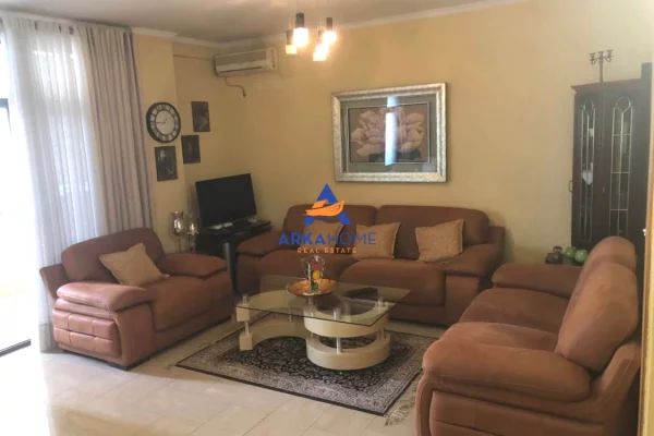 SHITET APARTAMENT 3+1+2 BALLKONE "RRUGA E ELBASANIT" 340.000 EURO (I DISKUTUESHEM)