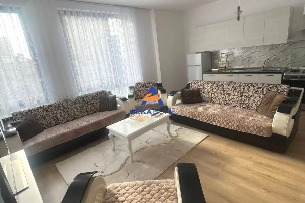 JEPET APARTAMENT ME QERA "NE KOMPLEKSIN PLATINIUM" 700 EURO