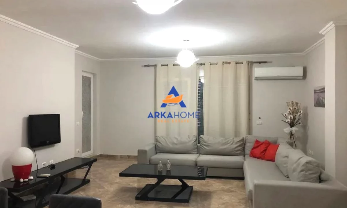 Shtepi ne shitje Apartament ne Tirane, 2+1, Mobilimi E mobiluar, Pagesa 261,506  Euro.
