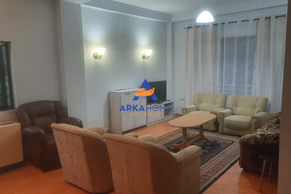 Shtepi me qera 2+1 ne Tirane - 470 Euro