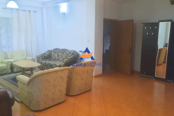 Shtepi me qera Apartament ne Tirane, 2+1, Mobilimi E mobiluar, Pagesa 470  Euro.