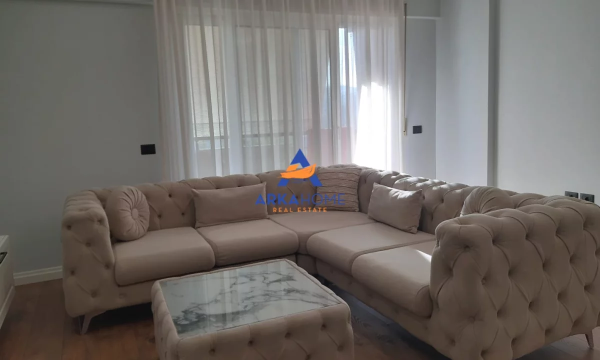 Shtepi me qera Apartament ne Tirane, 2+1, Mobilimi E mobiluar, Pagesa 850  Euro.