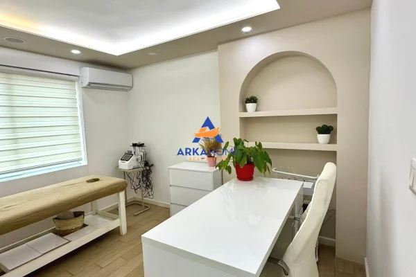 Ambient biznesi me qera 1+1 ne Tirane - 700 Euro