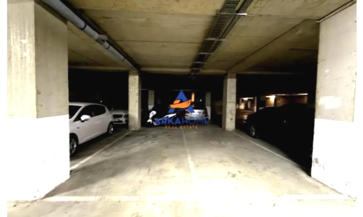 GARAZH NE SHITJE "EMPIRE INVESTIMENT SOLUTION ,ALI DEM" 23000 EURO