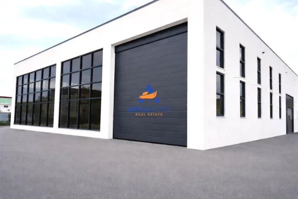 JEPET ME QIRA MAGAZINË / AMBIENT INDUSTRIAL 618M2 "DOGANË" 3500 EURO