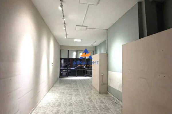 JEPET ME QIRA AMBIENT BIZNESI 82M2 " RRUGA JORGO PLAKU ,5 MAJ" 850 EURO