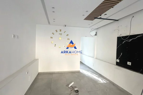 Ambient biznesi me qera 1+1 ne Tirane - 1,359 Euro
