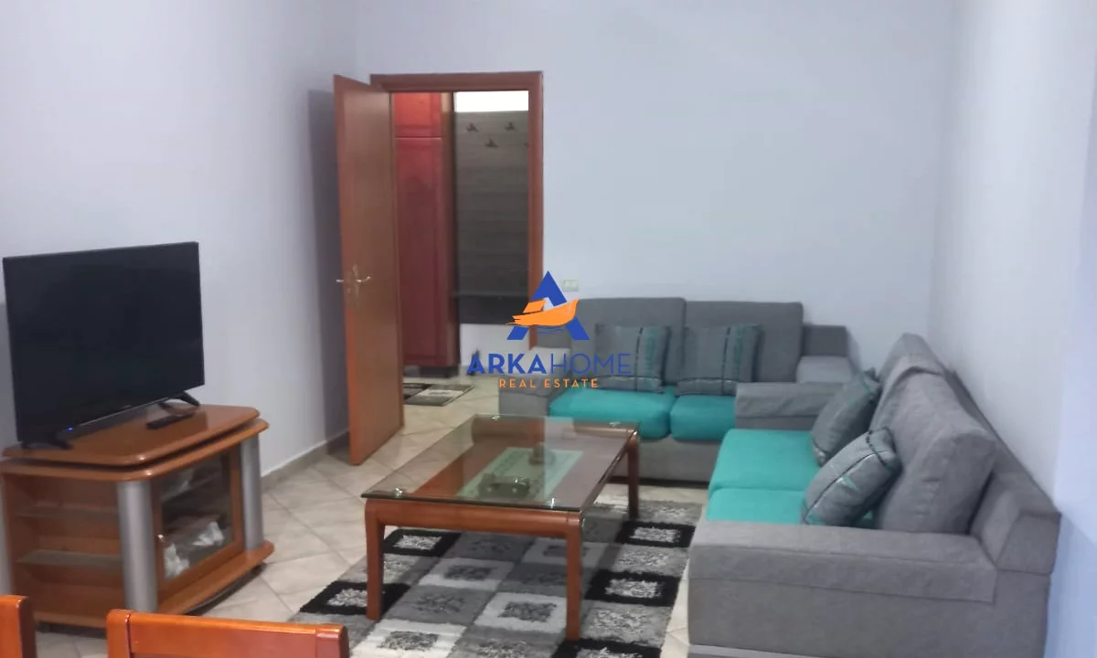 Shtepi me qera Apartament ne Tirane, 1+1, Mobilimi E mobiluar, Pagesa 523  Euro.