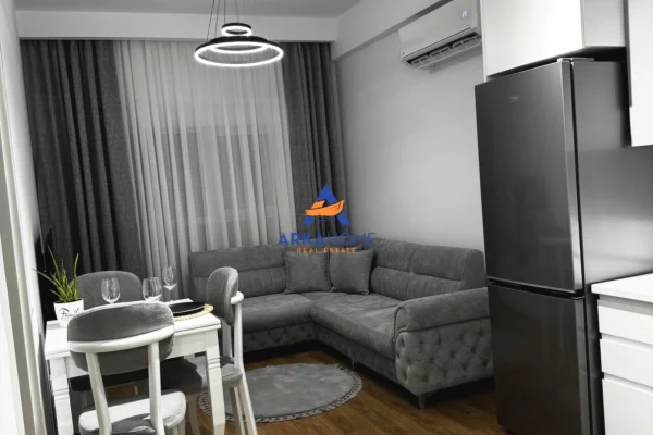 Shtepi me qera 1+1 ne Tirane - 470 Euro