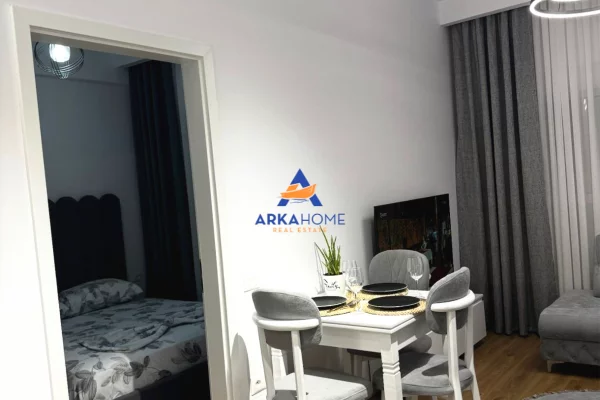 Shtepi me qera Apartament ne Tirane, 1+1, Mobilimi E mobiluar, Pagesa 470  Euro.