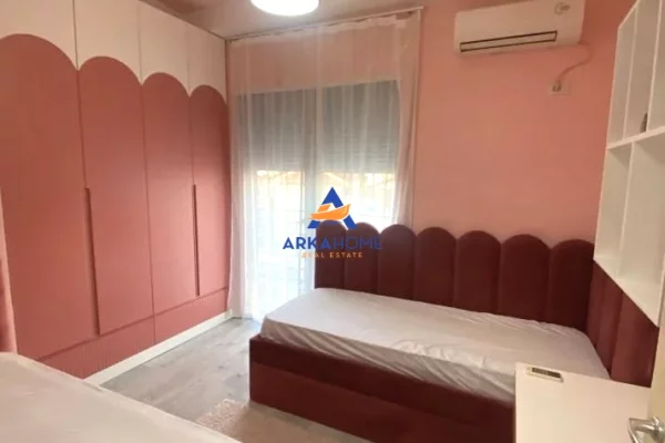 Shtepi me qera Apartament ne Tirane, 2+1, Mobilimi E mobiluar, Pagesa 750  Euro.