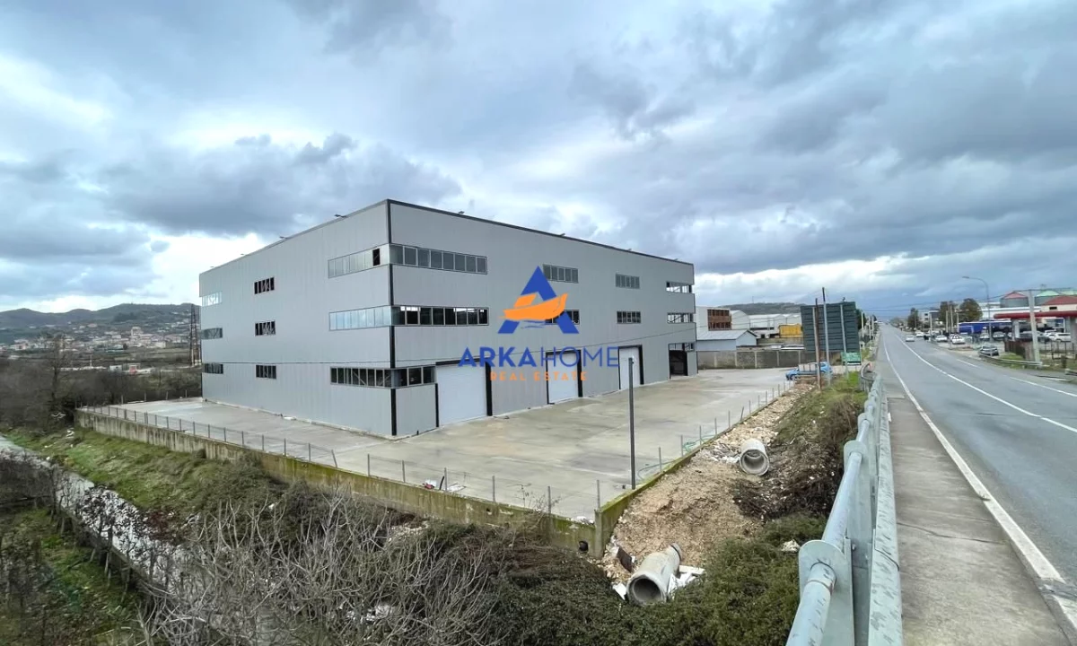 KAPANON ME QIRA 1900M2 "ME DALJE PERGJATE AUTOSTRADES DURRES – TIRANE" 6000 EURO