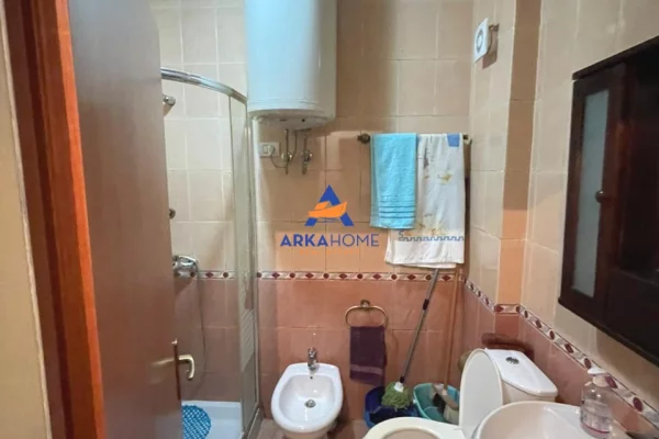 Shtepi me qera Apartament ne Tirane, 1+1, Mobilimi E mobiluar, Pagesa 313  Euro.