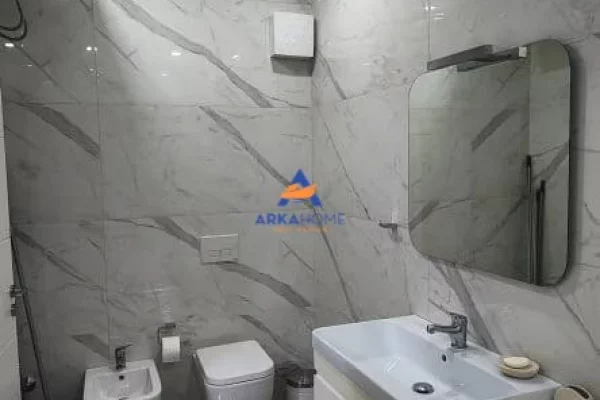 Shtepi me qera Apartament ne Tirane, 1+1, Mobilimi E mobiluar, Pagesa 850  Euro.