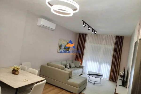 Shtepi me qera Apartament ne Tirane, 1+1, Mobilimi E mobiluar, Pagesa 732  Euro.