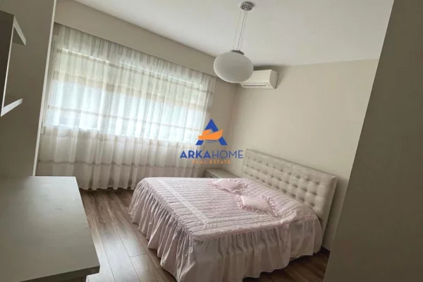 Shtepi me qera Apartament ne Tirane, 2+1, Mobilimi E mobiluar, Pagesa 1,500  Euro.