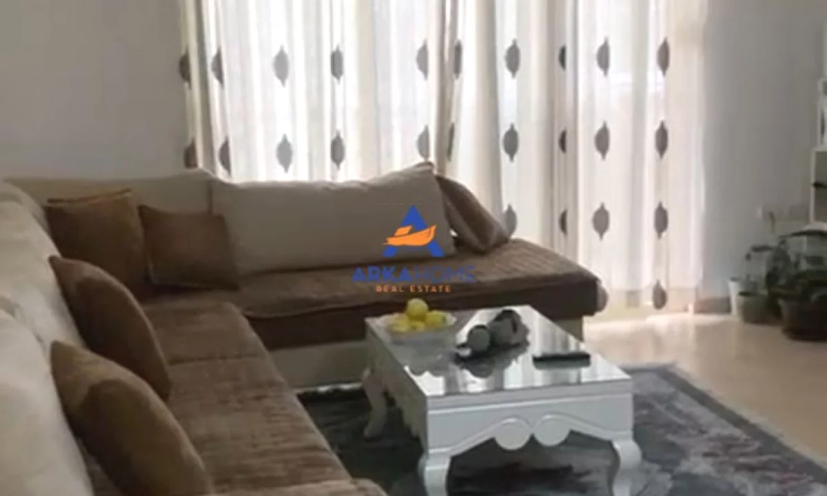 Shtepi me qera Apartament ne Tirane, 2+1, Mobilimi E mobiluar, Pagesa 625  Euro.