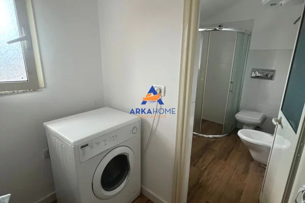 Shtepi me qera Apartament ne Tirane, 2+1, Mobilimi E mobiluar, Pagesa 500  Euro.