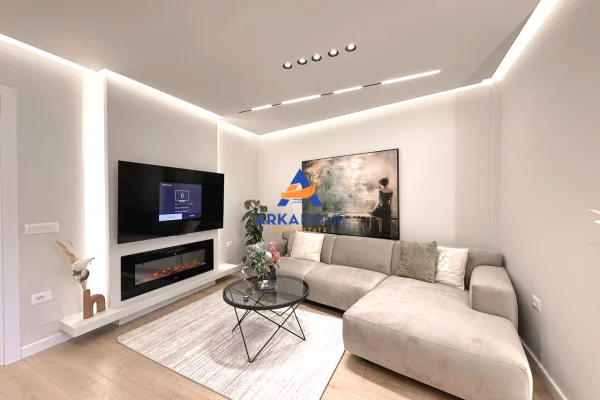 SHITET APARTAMENT 2+1+BALLKON "TE ZOGU I ZI" 285.000 EURO