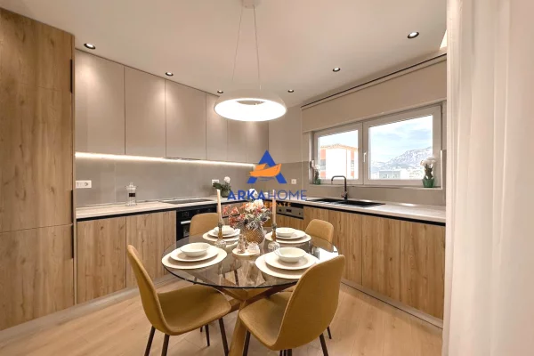 Shtepi ne shitje Apartament ne Tirane, 2+1, Mobilimi E mobiluar, Pagesa 285,000  Euro.