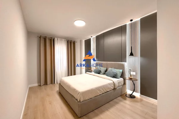 Shtepi ne shitje Apartament ne Tirane, 2+1, Mobilimi E mobiluar, Pagesa 285,000  Euro.