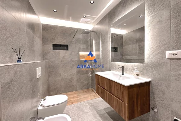 Shtepi ne shitje Apartament ne Tirane, 2+1, Mobilimi E mobiluar, Pagesa 285,000  Euro.