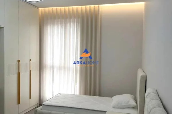 Shtepi me qera Apartament ne Tirane, 2+1, Mobilimi E mobiluar, Pagesa 930  Euro.