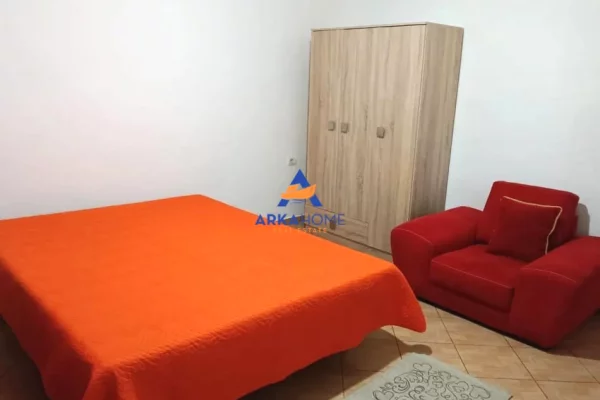 Shtepi me qera Apartament ne Tirane, 1+1, Mobilimi E mobiluar, Pagesa 350  Euro.