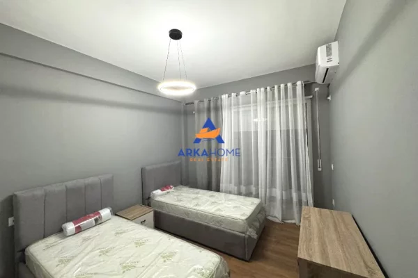 Appartamento in affitto a Tirana 2+1, Arredato