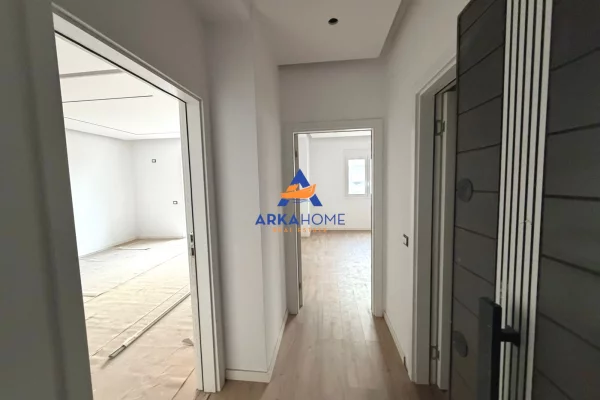 SHITET APARTAMENT 1+1+BALLKON "KMY, YZBERISHT" 115000 EURO