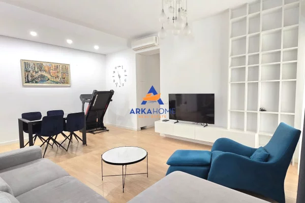 Shtepi me qera 2+1 ne Tirane - 1,253 Euro