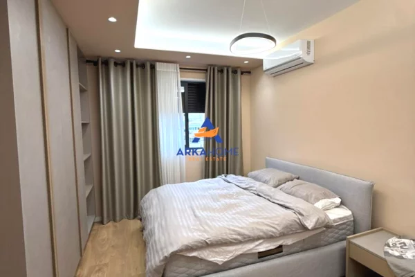 Shtepi ne shitje Apartament ne Tirane, 2+1, Mobilimi E mobiluar, Pagesa 370,000  Euro.