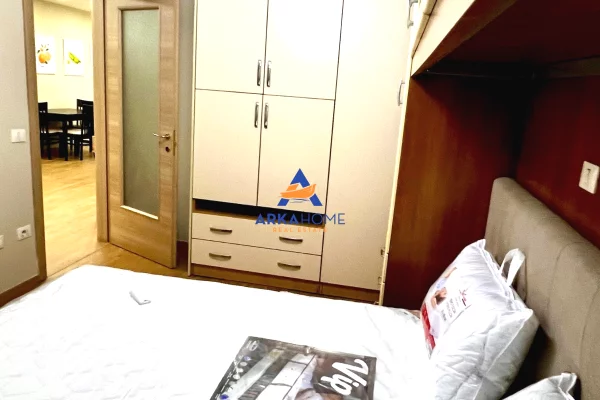 Shtepi me qera Apartament ne Tirane, 1+1, Mobilimi E mobiluar, Pagesa 574  Euro.