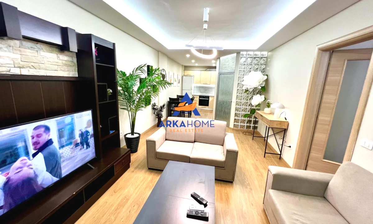 Shtepi me qera Apartament ne Tirane, 1+1, Mobilimi E mobiluar, Pagesa 574  Euro.