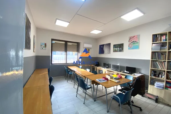 Ambient biznesi me qera 1+1 ne Tirane - 888 Euro